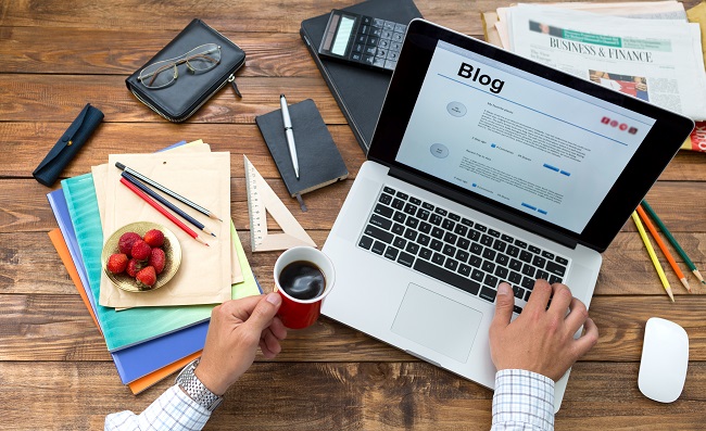 Blogging Advice: 4 Tips For Organically Growing Your Blog's Following